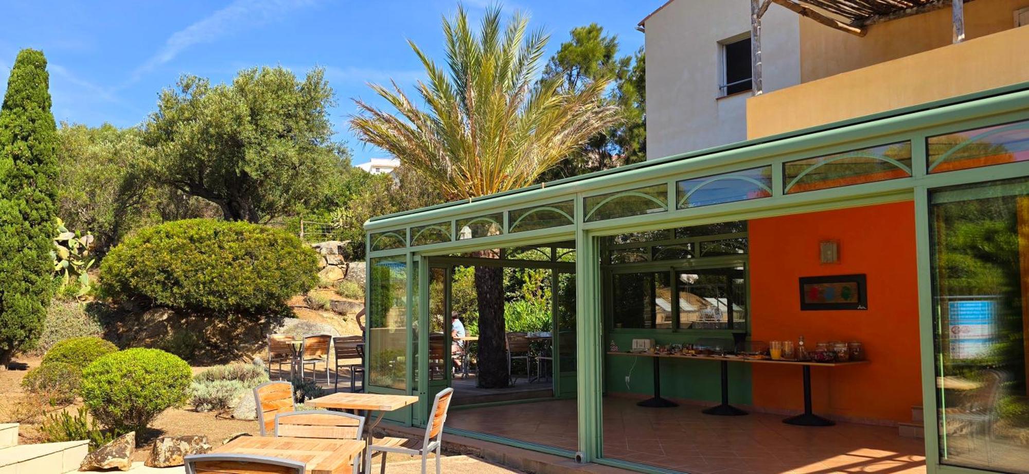 Hotel Cala Di L'Oru Л'Иль-Рус Экстерьер фото