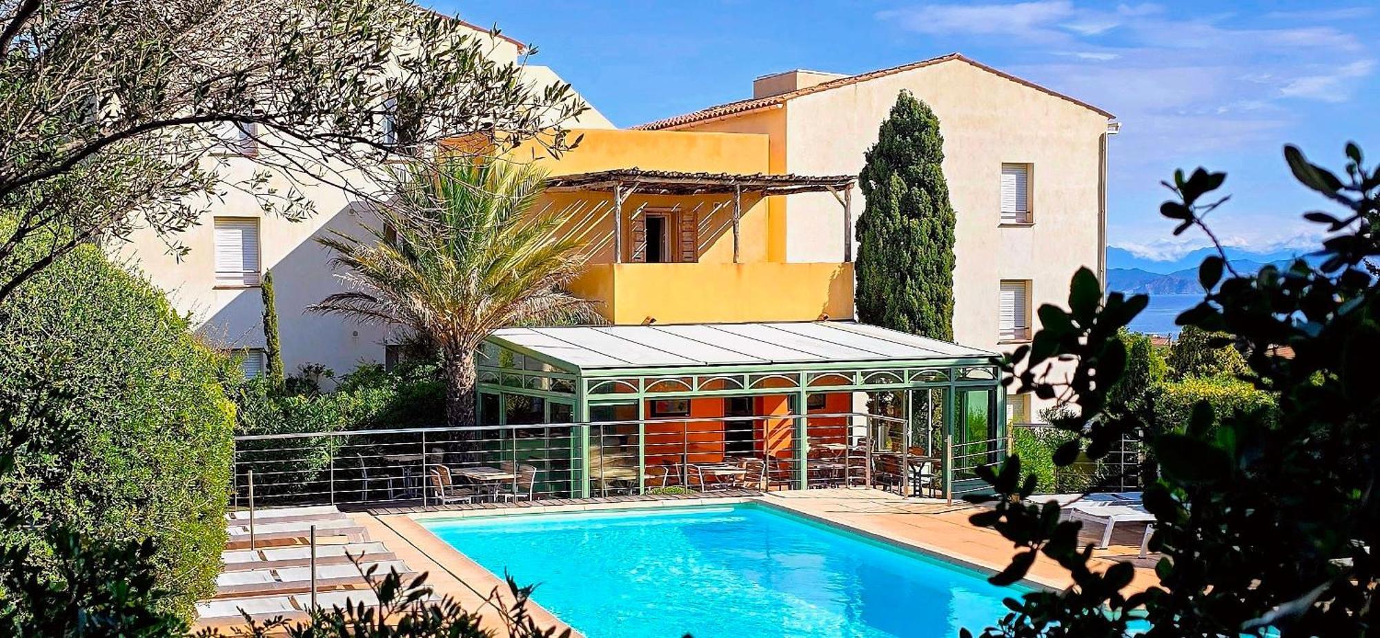 Hotel Cala Di L'Oru Л'Иль-Рус Экстерьер фото